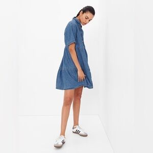 GAP Denim Tiered Mini Dress Blue Jean Size Medium Short Sleeve Button Front